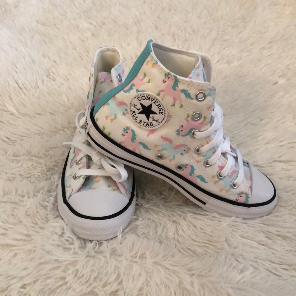 NWOT Girls Converse
